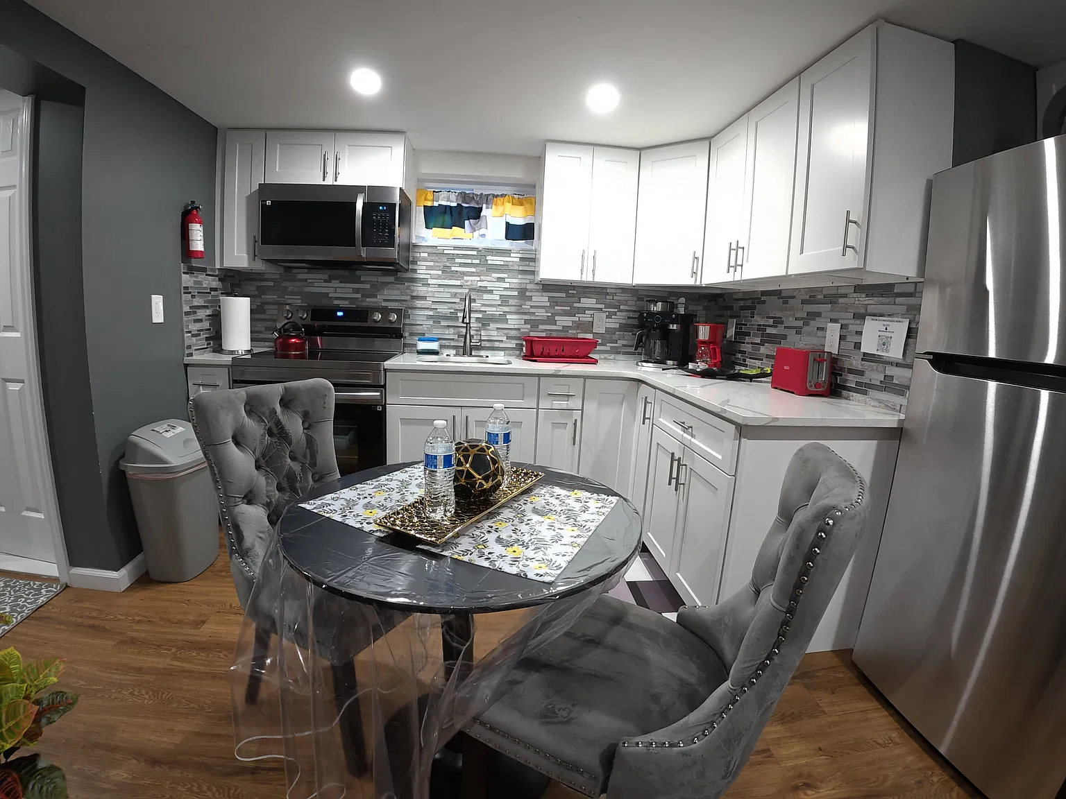 2 bed, $3,500 — Photo 2