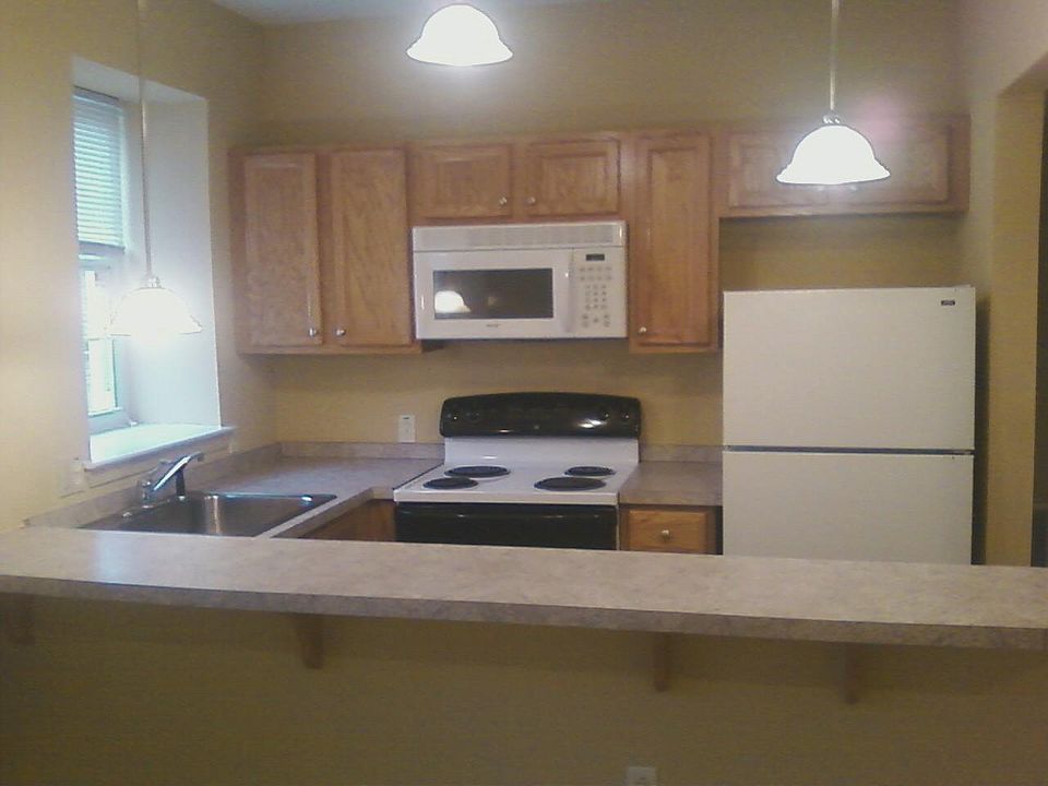 2nd image of 175 Prospect St APT 4