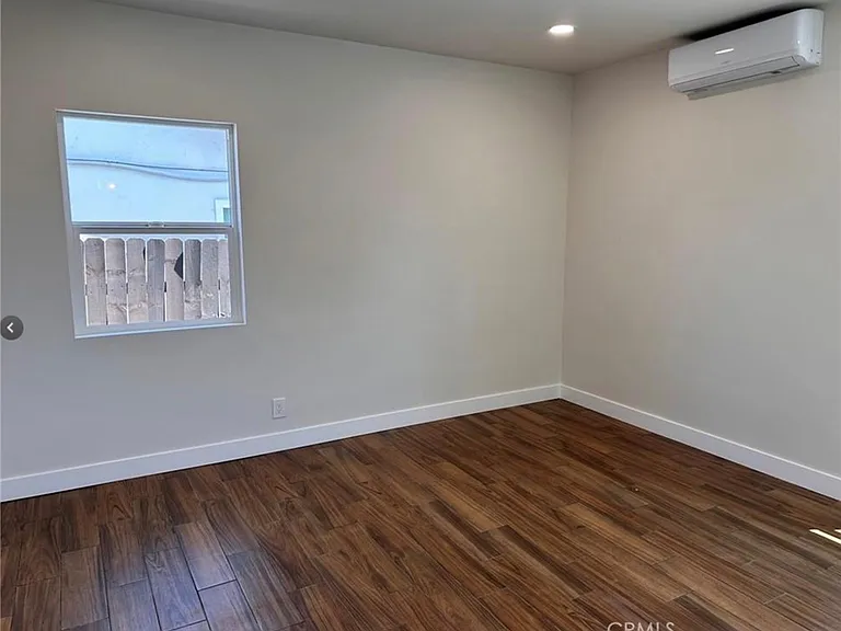 455 Pear St — Photo 4