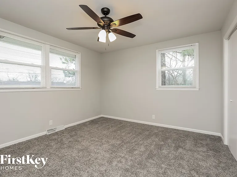 159 Wessington Pl — Photo 9