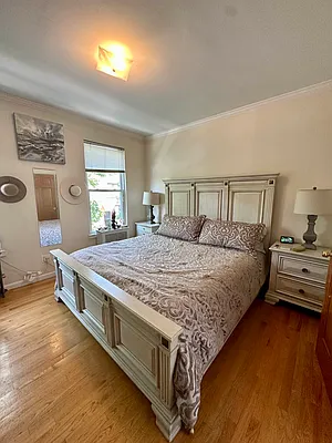 Rented by Compass | media 23