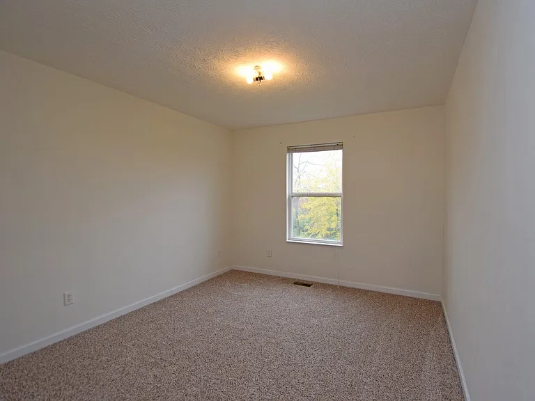 7867 Winding Creek Ct — Photo 17