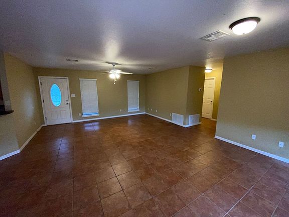 3rd image of 334 Rose Ln