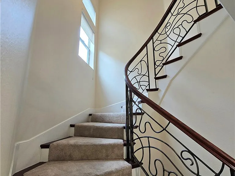 8219 Somerset Pl — Photo 7