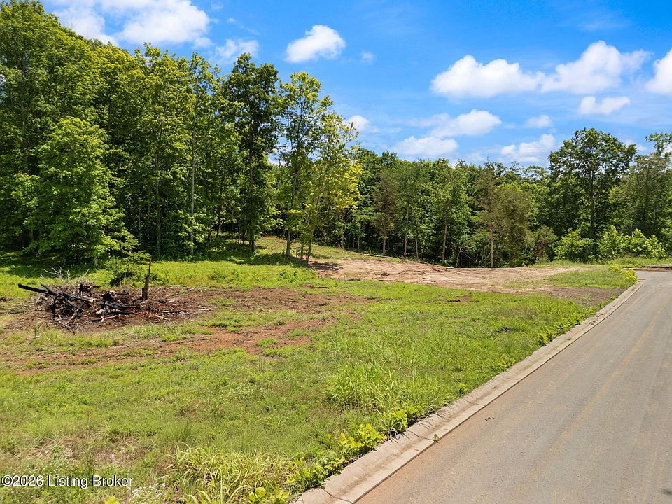 1st image of 21 Wood Creek Dr