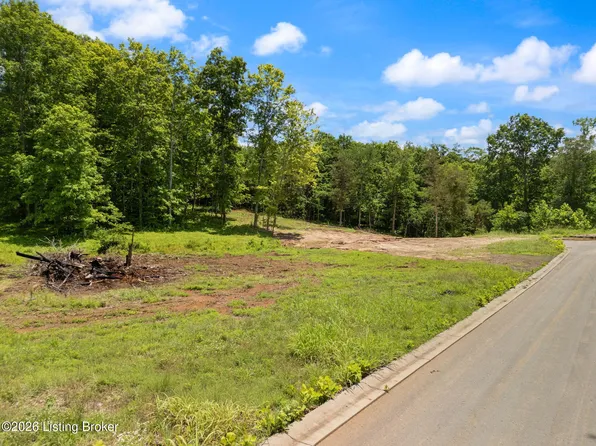 21 Wood Creek Dr, Shepherdsville, KY 40165