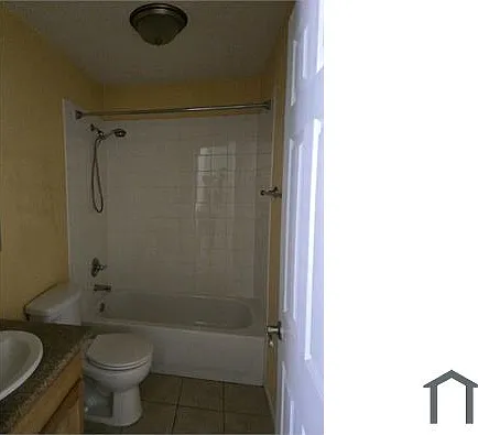2287 Lakeview Cir — Photo 2