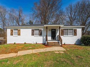 2905 Debra Dr, Fultondale, AL 35068