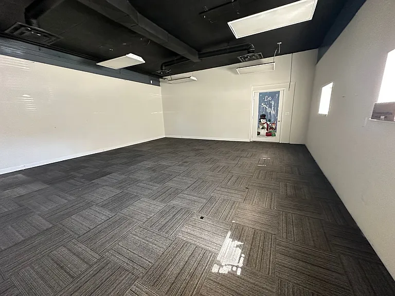 200 Collins Ave — Photo 3