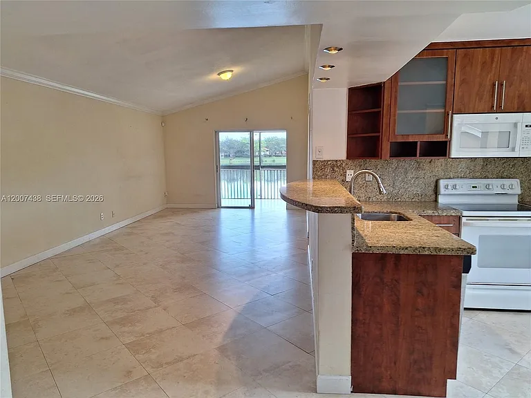 704 NW 92nd Ave #704 — Photo 21