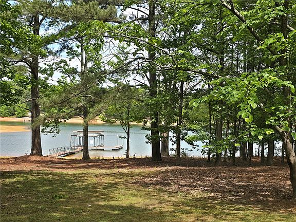 2nd image of 330 McClain Dr