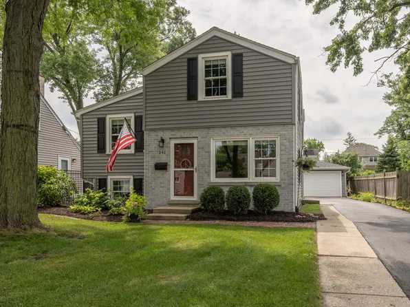 141 W Park Dr, Lombard, IL 60148