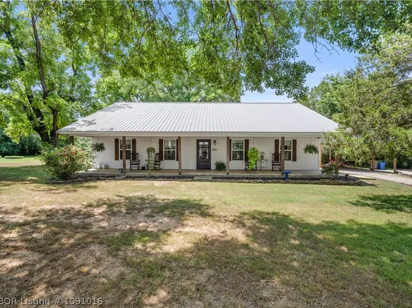 465103 141st Hwy, Gans, OK 74936