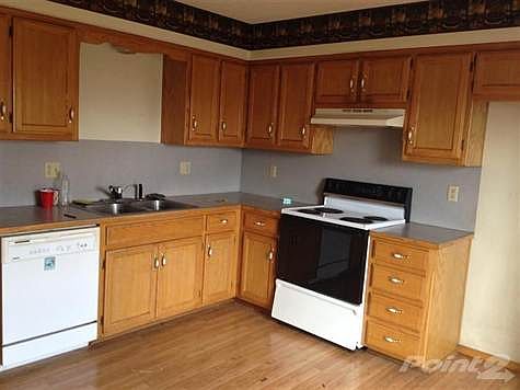 Nice sized kitchen!