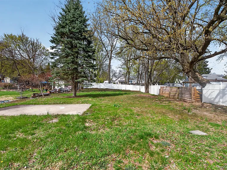 62 Poplar St — Photo 8
