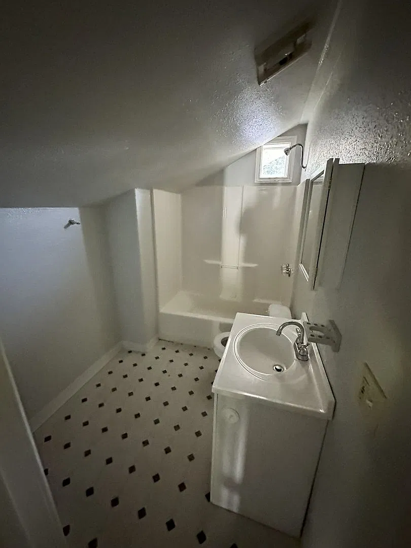 51287 Hatfield Rd. — Photo 3