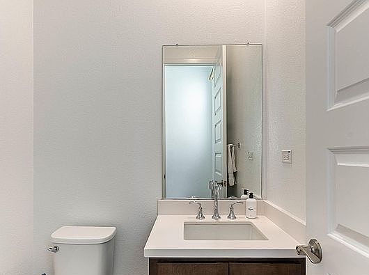 2nd image of 5567 Rosa Way