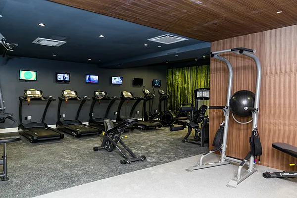 Rented by Nooklyn NYC LLC | media 22