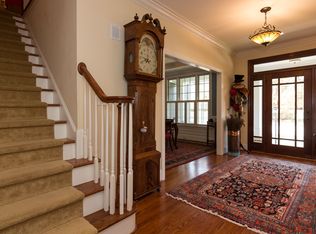 807 Oxfordshire Ln, Chapel Hill, NC 27517