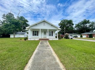 1607 N McMillan Ave, Lumberton, NC 28358