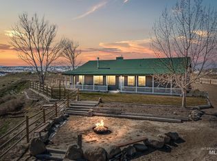 7524 Hillcrest Dr, Marsing, ID 83639
