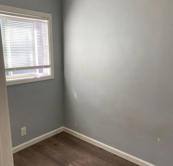 307 Raymond St #8 — Photo 5