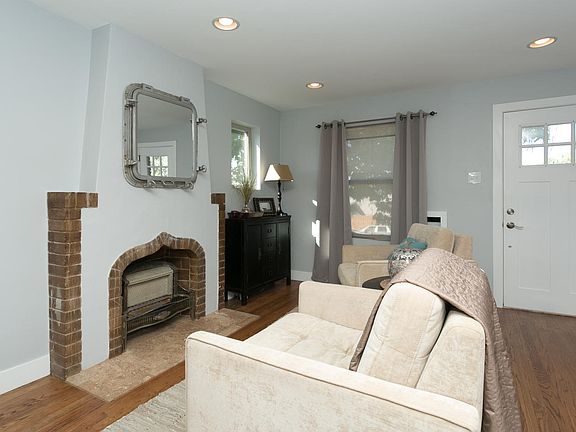 3rd image of 3414 N Saint Paul St