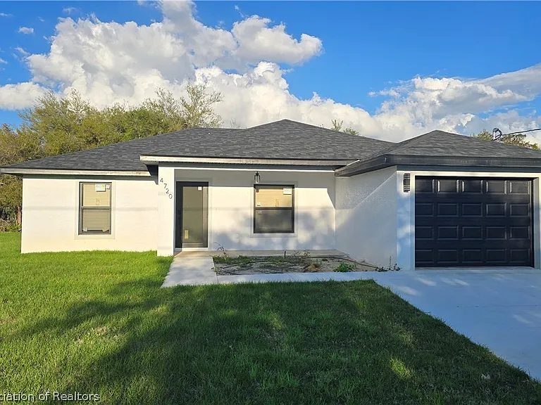 4720 Trout Ave — Photo 30