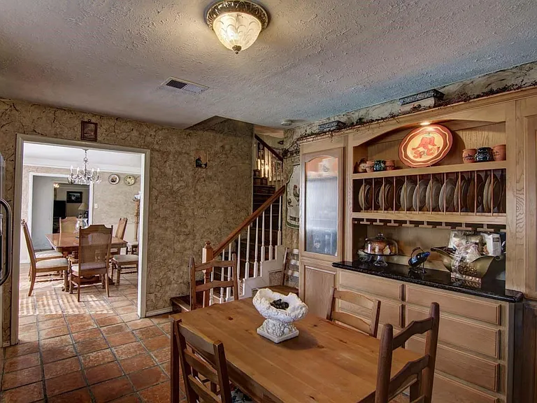 1202 Tanglewood Trl — Photo 11