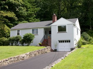 18 S Beechwood Rd, Bedford Hills, NY