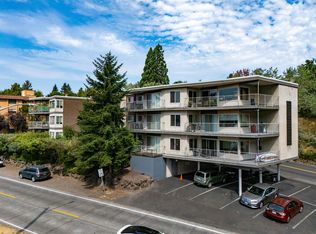 401 NE 40th St APT 102, Seattle, WA 98105