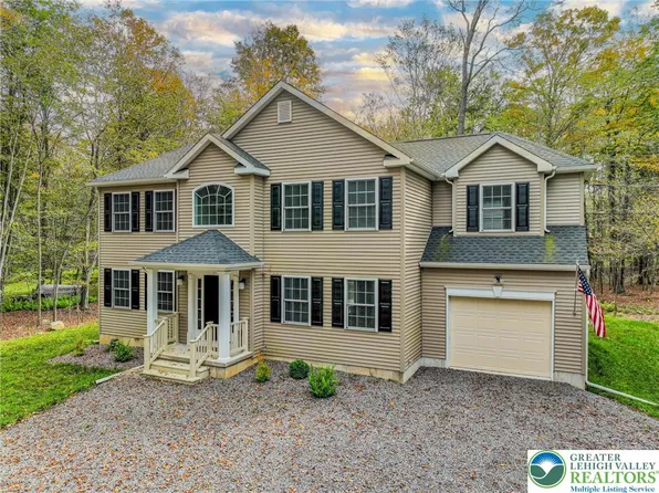 87 Delbert Dr, Covington Township, PA 18424