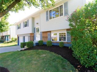 3136 Dorf Dr, Moraine, OH 45439