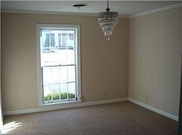 4th image of 1017 Skyline Dr