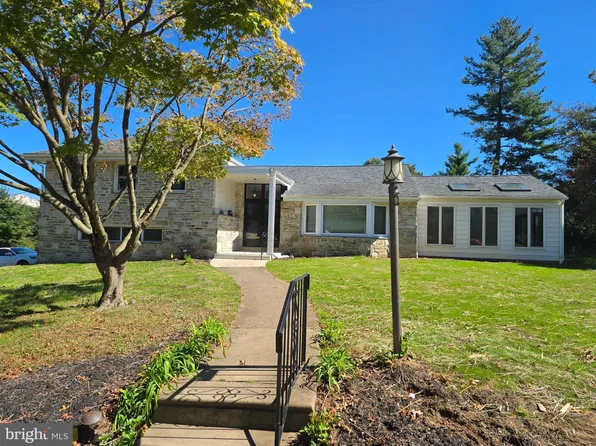 1904 Quill Ln, Oreland, PA 19075