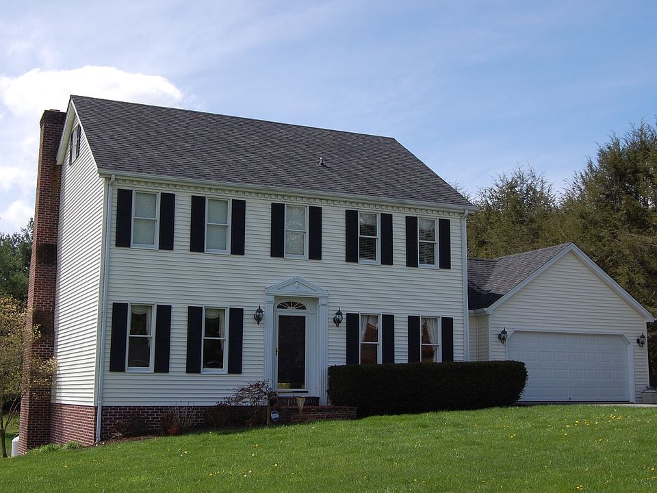 1st image of 75 Fairway Dr