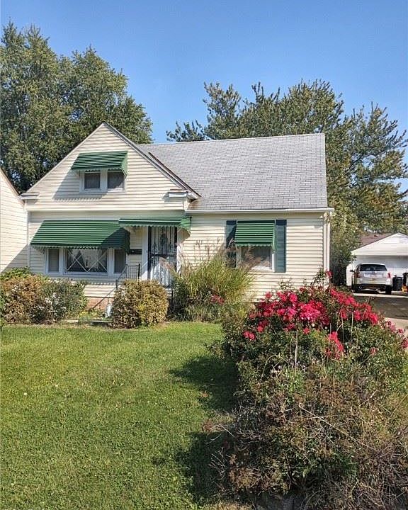 1st image of 411 Beechwood Dr