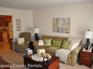 4 Crab Apple Ln APT 104, Verona, VA 24482
