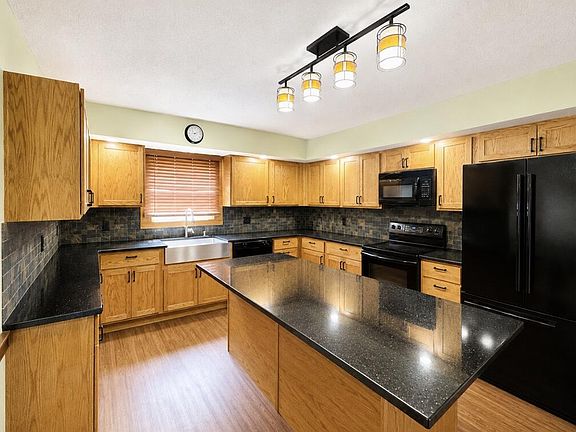 5th image of 1020 8th Ave
