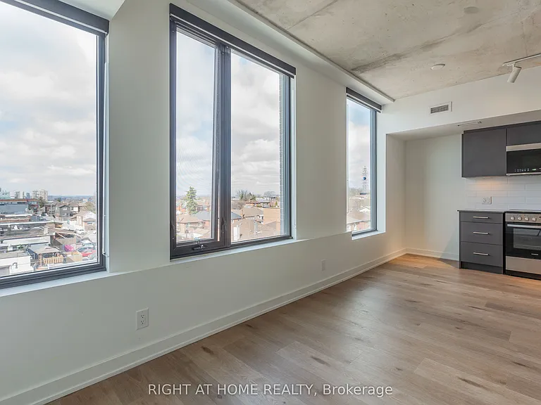 7 Fairbank Ave W #503 — Photo 15