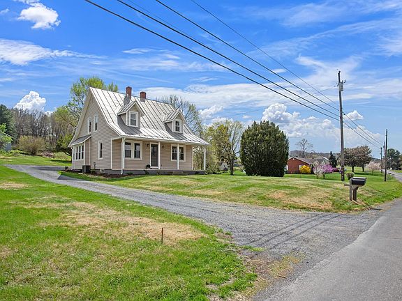 2nd image of 12204 Daphna Rd