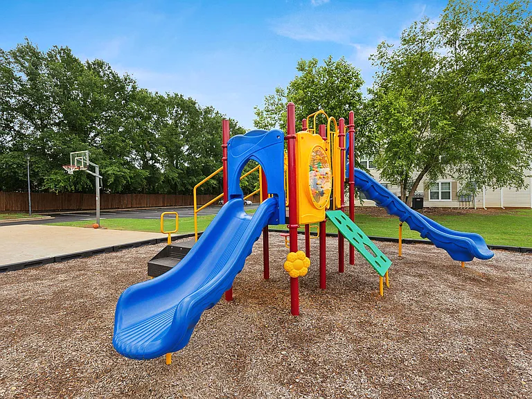Barrington Parc — Photo 29
