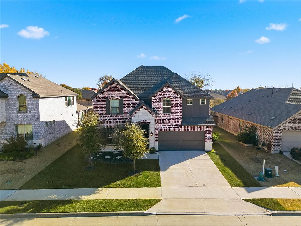 1st image of 709 Lake Cove Dr