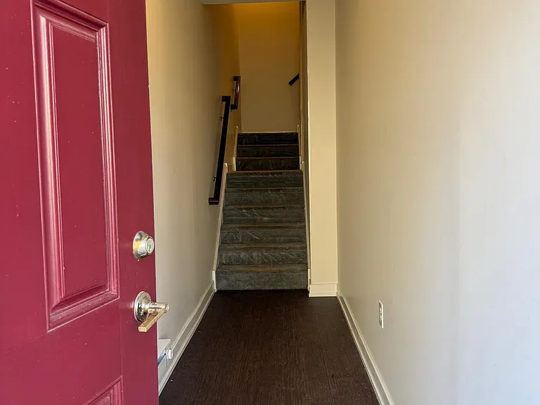 116 Konefal St #B — Photo 5