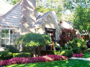342 Mount Vernon Ave, Grosse Pointe Farms, MI 48236