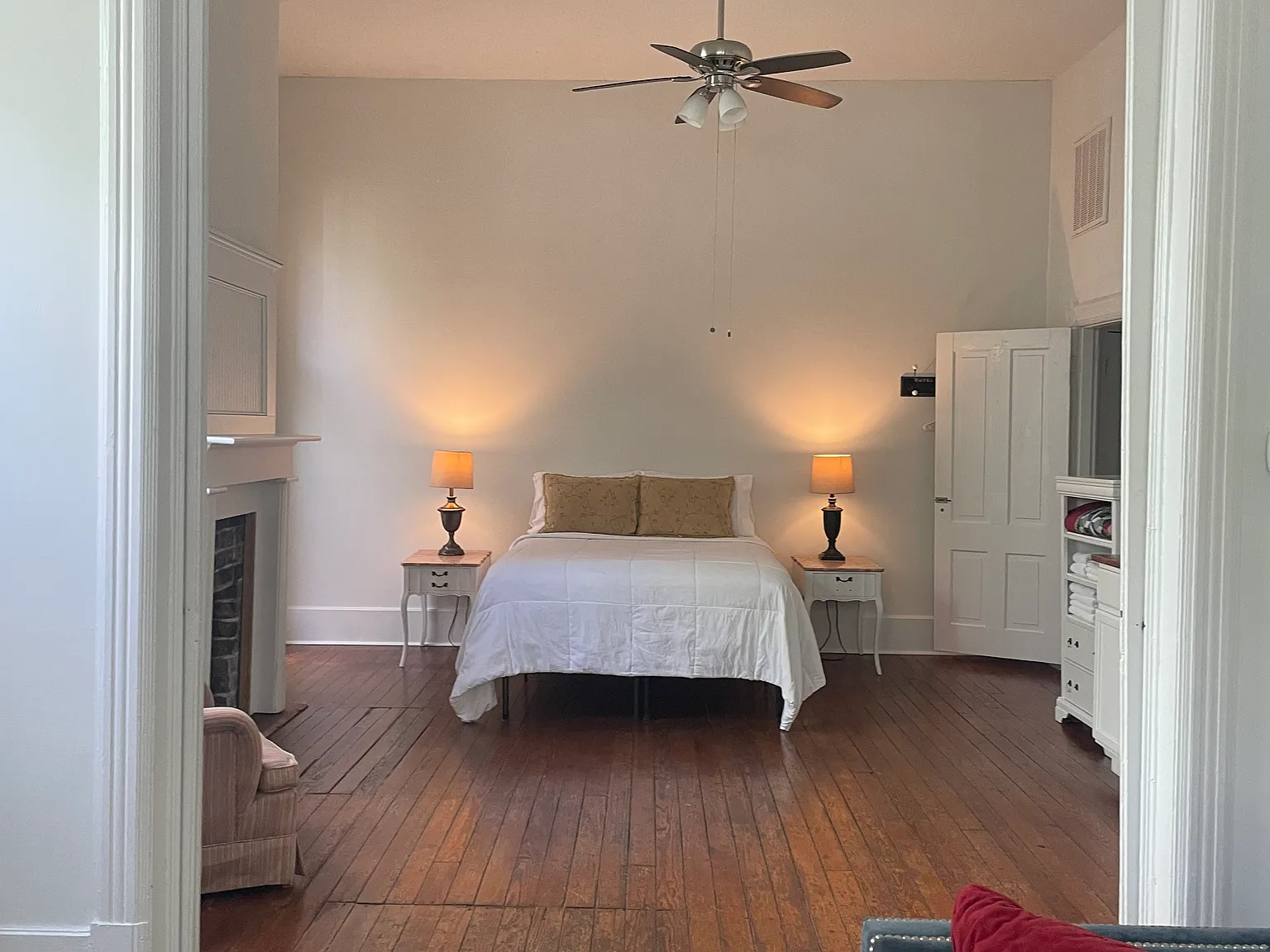 1 bed, 650 sqft, $1,700 — Photo 3