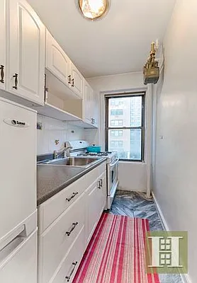 Sold by Halstead Real Estate | media 2