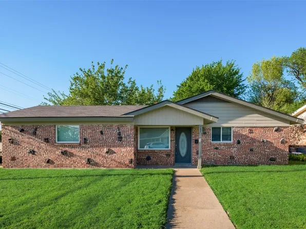 782 Briarwood Ln, Hurst, TX 76053