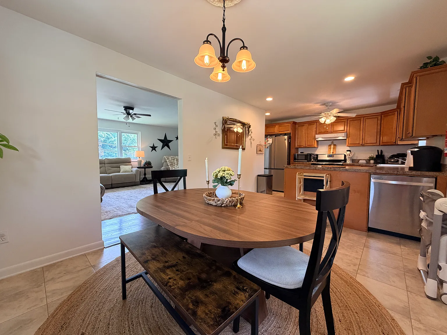 3 bed, 1450 sqft, $2,950 — Photo 4