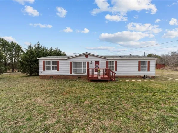 6180 Post Rd, Thomasville, NC 27360